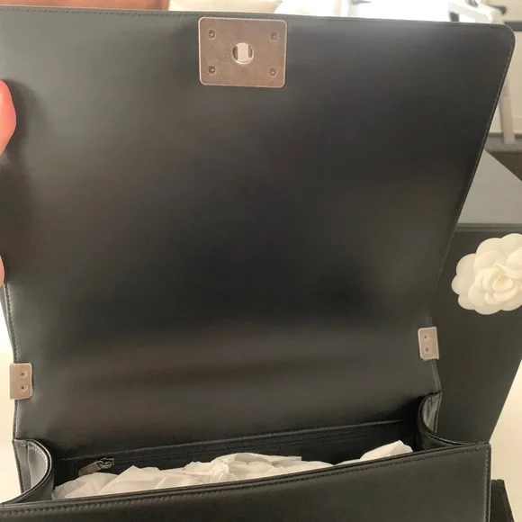 Chanel Large Boy Black Bag - Picture 9 of 15